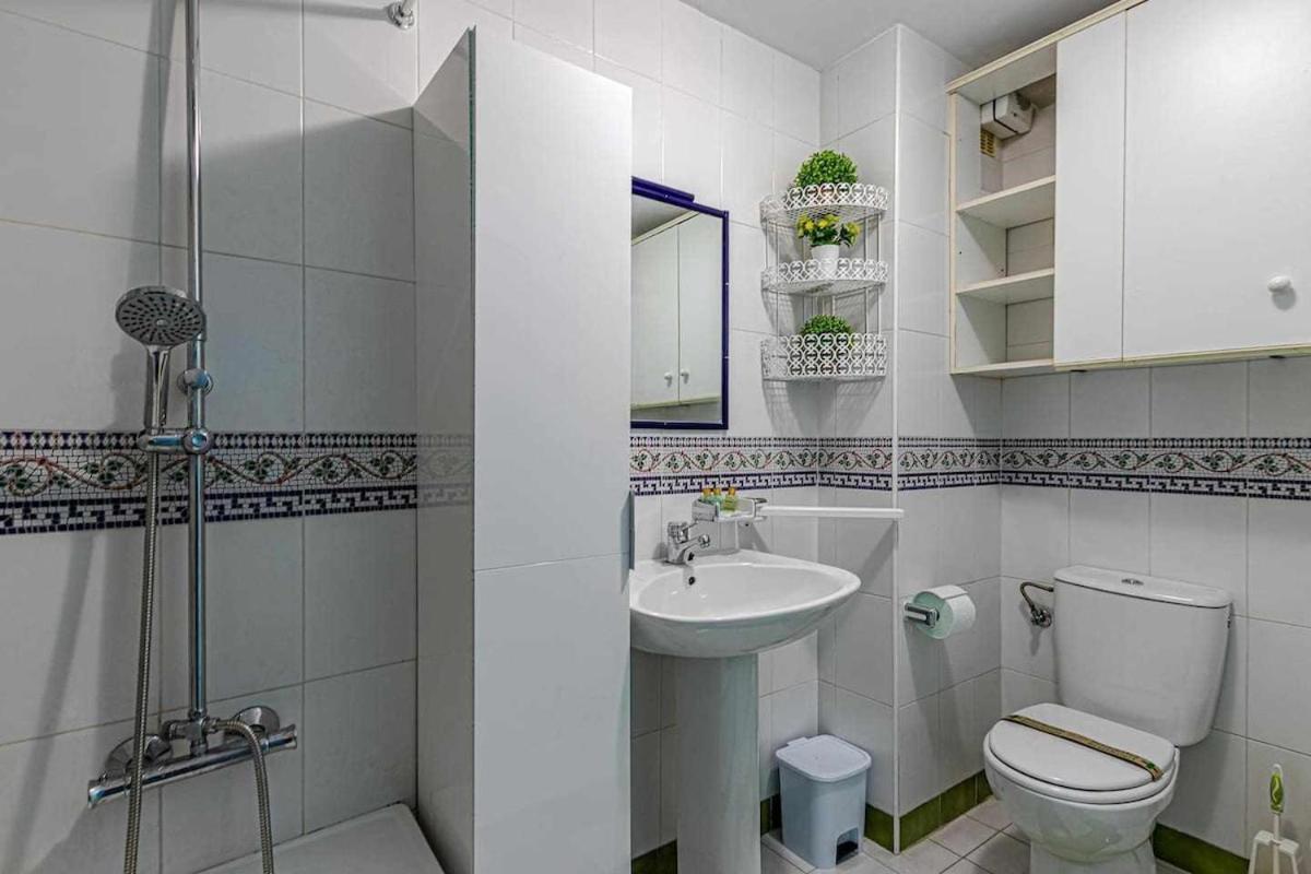 797 Holiday Rentals - Luminoso Piso Para 4 En Arroyo De La Miel Esterno foto
